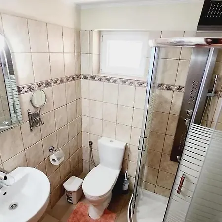 Appartement Alexandros 2 *